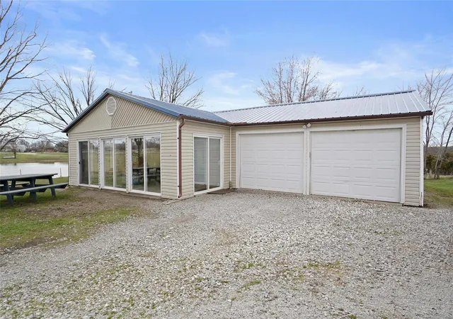 Photo 2 of Single family home for sale at 23425 N Everett Carr Rd, Clark, MO 65243 | MLS# 25019006 | Listing updated on 2025-03-27