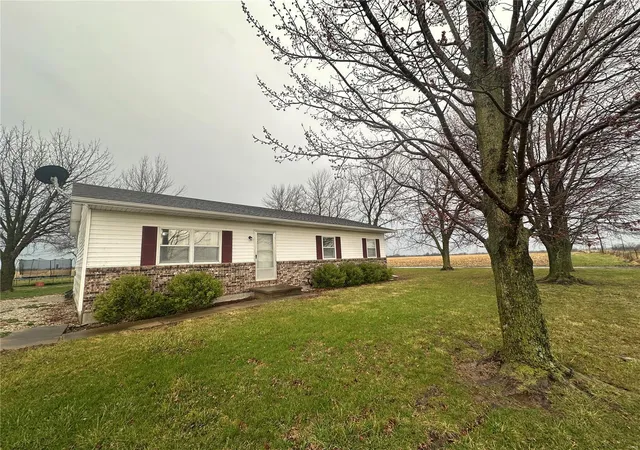 Photo 1 of Single family home for sale at 3711 Hwy K, Shelbyville, MO 63469 | MLS# 25019009 | Listing updated on 2025-03-27