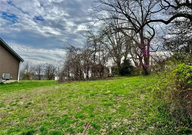 Photo 2 of Land for sale at 306 Vine St, New Haven, MO 63068 | MLS# 25019021 | Listing updated on 2025-03-27