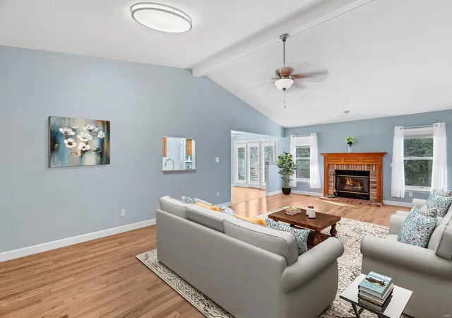 Photo 4 of Condo for sale at 283 Southern Oaks Dr, Saint Charles, MO 63303 | MLS# 25019085 | Listing updated on 2025-03-27