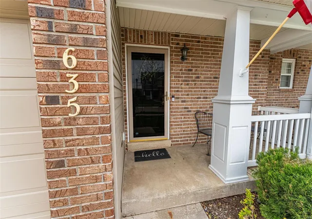 Photo 3 of Condo for sale at 635 Country Village Dr, Lake Saint Louis, MO 63367 | MLS# 25019113 | Listing updated on 2025-04-03