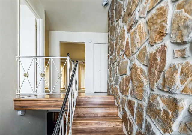 Photo 2 of Single family home for sale at 5227 Saint Louis Ave, Saint Louis, MO 63115 | MLS# 25019117 | Listing updated on 2025-03-28