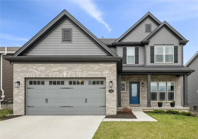 Photo 1 of Single family home for sale at 114 Palais Ct, Saint Charles, MO 63301 | MLS# 25019180 | Listing updated on 2025-04-01