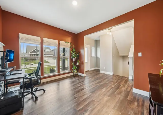 Photo 2 of Single family home for sale at 114 Palais Ct, Saint Charles, MO 63301 | MLS# 25019180 | Listing updated on 2025-04-01