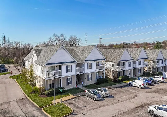 Photo 1 of Condo for sale at 9736 Crayford Rd #C, Saint Louis, MO 63123 | MLS# 25019301 | Listing updated on 2025-03-28