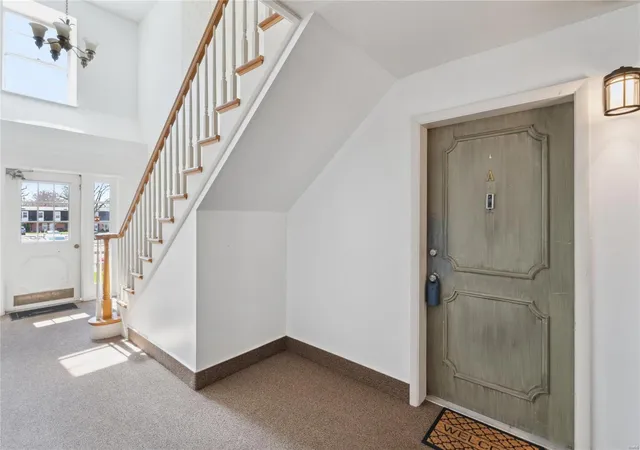 Listing Photo 4 - Condo for sale in building located at 1706 Herault Pl, St. Louis, MO 63125 - Unit #A