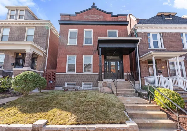 Photo 1 of Single family home for sale at 3726 Wyoming St, Saint Louis, MO 63116 | MLS# 25019708 | Listing updated on 2025-04-01