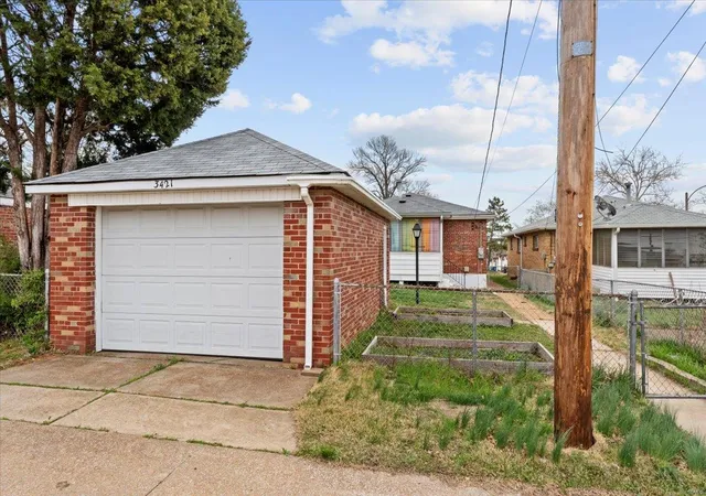 Photo 3 of Single family home for sale at 3421 Sublette Ave, Saint Louis, MO 63139 | MLS# 25019804 | Listing updated on 2025-04-01