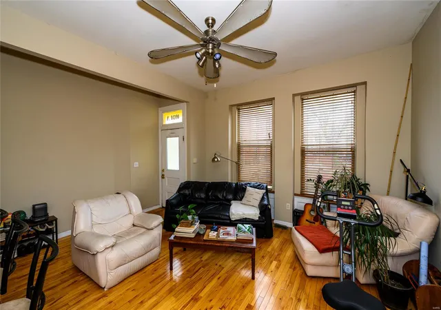 Listing Photo 5 - Condo for sale in building located at 4034 Laclede Ave, Saint Louis, MO 63108 - Unit #A