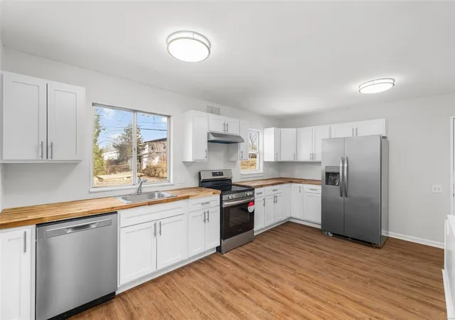 Photo 2 of Single family home for sale at 2505 Netherton Dr, Saint Louis, MO 63136 | MLS# 25019857 | Listing updated on 2025-04-03