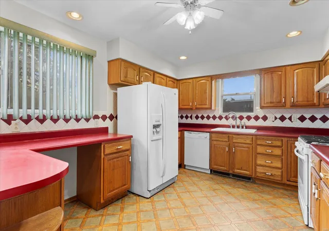 Photo 3 of Single family home for sale at 58 Patricia Ln, Belleville, IL 62226 | MLS# 25019859 | Listing updated on 2025-04-01