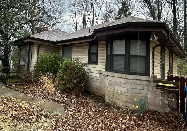 Photo 1 of Single family home for sale at 643 Hunters Ridge Dr, Saint Louis, MO 63135 | MLS# 25019944 | Listing updated on 2025-03-31