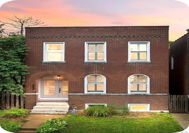 Photo 1 of Single family home for sale at 3522 S Spring Ave, Saint Louis, MO 63116 | MLS# 25020088 | Listing updated on 2025-04-01