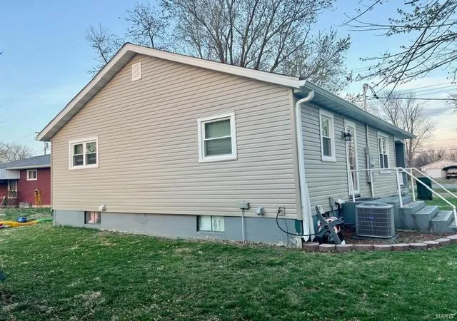 Photo 2 of Single family home for sale at 308 S Public St, Center, MO 63436 | MLS# 25020284 | Listing updated on 2025-04-02
