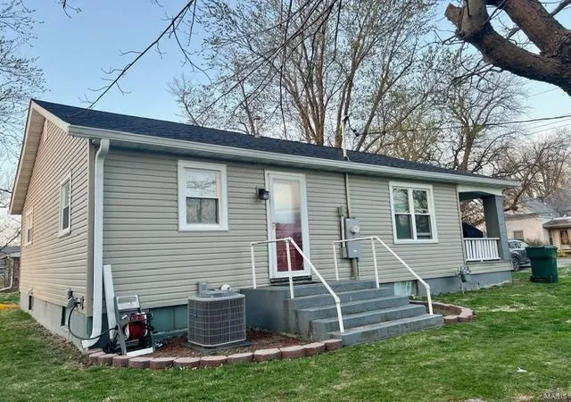 Photo 3 of Single family home for sale at 308 S Public St, Center, MO 63436 | MLS# 25020284 | Listing updated on 2025-04-02