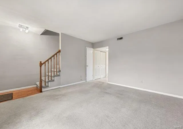 Photo 4 of Townhouse for sale at 1918 Union Rd, Saint Louis, MO 63125 | MLS# 25020436 | Listing updated on 2025-04-04