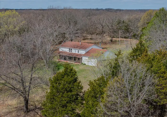 Photo 1 of Single family home for sale at 29796 Sawmill, Edwards, MO 65326 | MLS# 25020522 | Listing updated on 2025-04-04