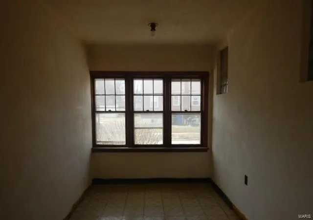 Photo 2 of Single family home for sale at 6736 Julian Ave, Saint Louis, MO 63130 | MLS# 25020563 | Listing updated on 2025-04-02