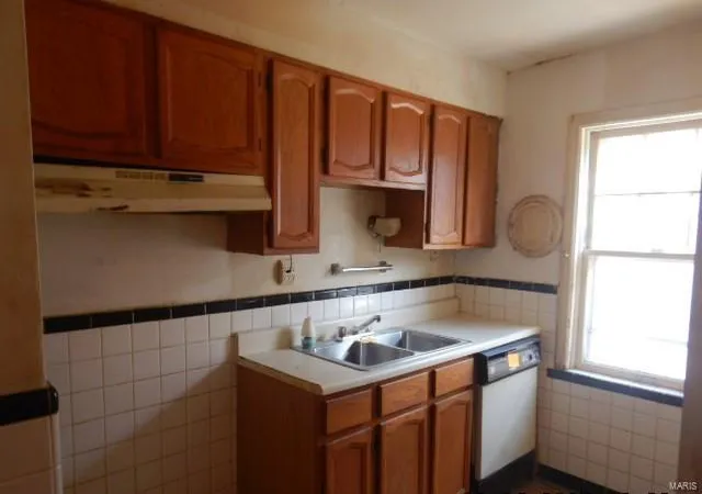 Photo 3 of Single family home for sale at 6736 Julian Ave, Saint Louis, MO 63130 | MLS# 25020563 | Listing updated on 2025-04-02
