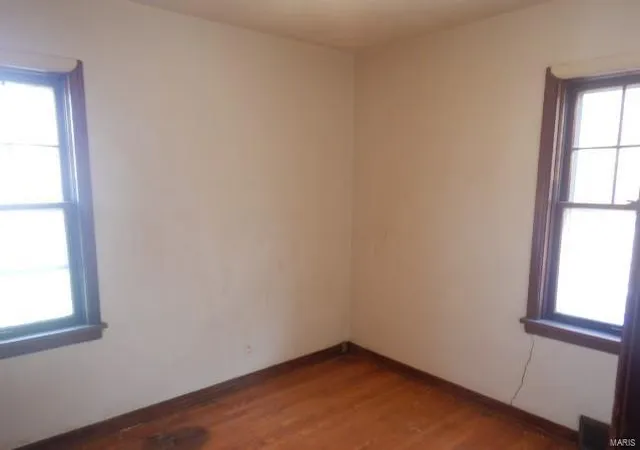Photo 4 of Single family home for sale at 6736 Julian Ave, Saint Louis, MO 63130 | MLS# 25020563 | Listing updated on 2025-04-02