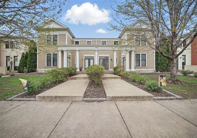 Photo 1 of Townhouse for sale at 3665 Arpent St #304C, Saint Charles, MO 63301 | MLS# 25020589 | Listing updated on 2025-04-03