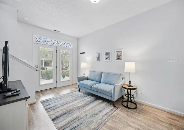 Photo 3 of Townhouse for sale at 3665 Arpent St #304C, Saint Charles, MO 63301 | MLS# 25020589 | Listing updated on 2025-04-03