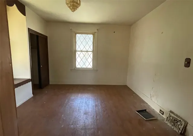 Photo 3 of Single family home for sale at 8751 North Ave, Saint Louis, MO 63114 | MLS# 25020669 | Listing updated on 2025-04-03