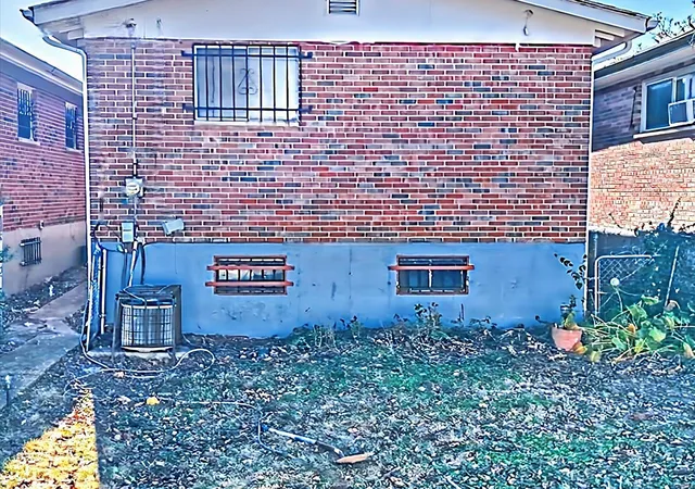Photo 3 of Single family home for sale at 5555 Labadie, Saint Louis, MO 63120 | MLS# 25020736 | Listing updated on 2025-04-03
