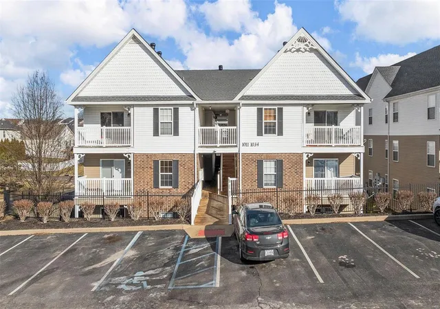 Photo 1 of Condo for sale at 1023 Saravalle Dr, Saint Peters, MO 63376 | MLS# 25020739 | Listing updated on 2025-04-03