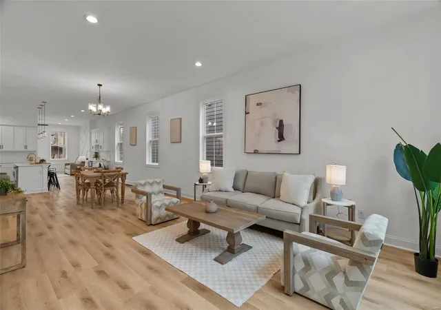 Photo 3 of Single family home for sale at 3406 Vista Ave, Saint Louis, MO 63104 | MLS# 25020774 | Listing updated on 2025-04-03