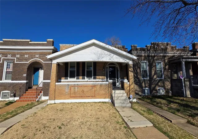 Photo 2 of Single family home for sale at 5211 Vermont Ave, Saint Louis, MO 63111 | MLS# 25020934 | Listing updated on 2025-04-04