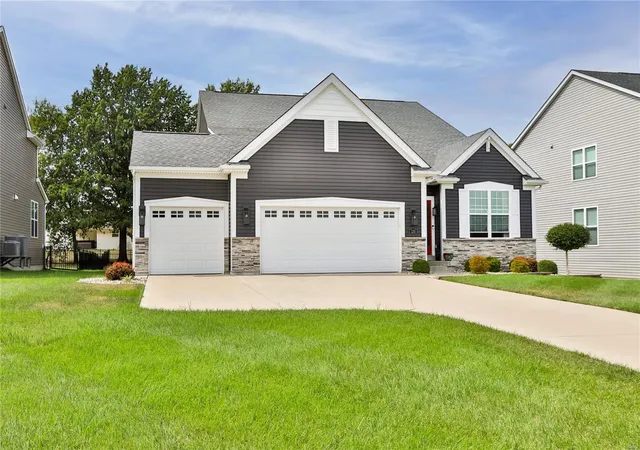 Photo 1 of Single family home for sale at 130 Royal Inverness Pkwy, O Fallon, MO 63368 | MLS# 25020963 | Listing updated on 2025-04-04