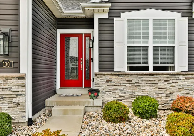Photo 3 of Single family home for sale at 130 Royal Inverness Pkwy, O Fallon, MO 63368 | MLS# 25020963 | Listing updated on 2025-04-04