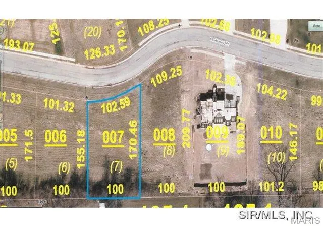 Photo 1 of Land for sale at 14 Wellesley Pl, Alton, IL 62002 | MLS# MIS4208152 | Listing updated on 2025-12-30