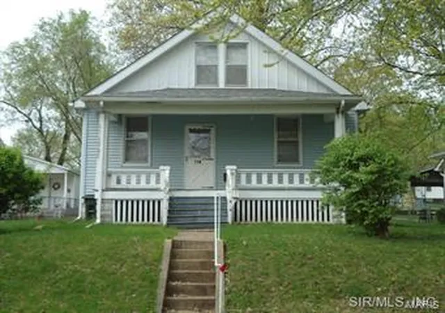 1st image of 718 Wabash Ave, Belleville, IL 62220 | MLS# MIS4407099
