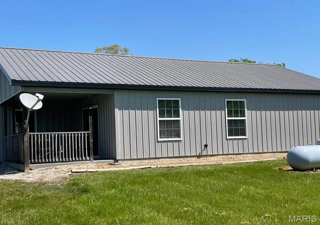 Photo 4 of Single Family Residence at 15968 Hwy J, Monroe City, MO 63456 | MLS# MIS25033404 |  | Sold on 2026-01-09
