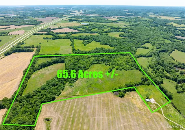 Photo 1 of Farm at 19358 Hwy Ff, New London, MO 63459 | MLS# MIS25034542 |  | Sold on 2025-11-26
