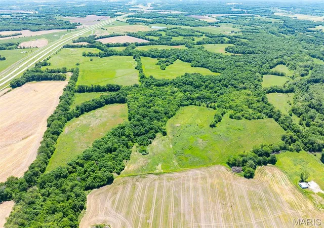 Photo 2 of Farm at 19358 Hwy Ff, New London, MO 63459 | MLS# MIS25034542 |  | Sold on 2025-11-26