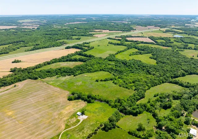 Photo 3 of Farm at 19358 Hwy Ff, New London, MO 63459 | MLS# MIS25034542 |  | Sold on 2025-11-26