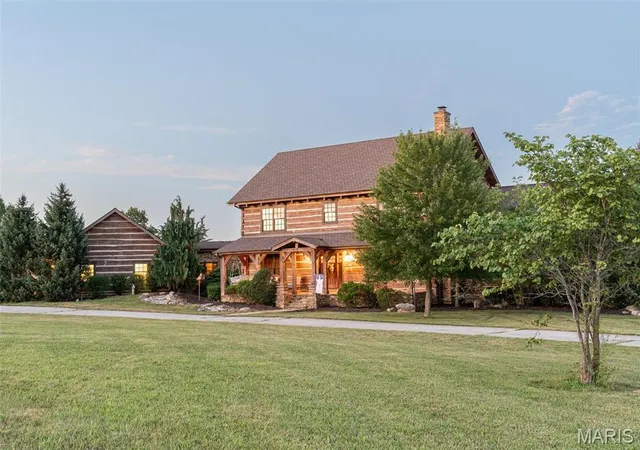 Photo 3 of House for sale at 5140 Saint Anns Rd, Washington, MO 63090 | MLS# MIS25034575 | Listing updated on 2026-07-30