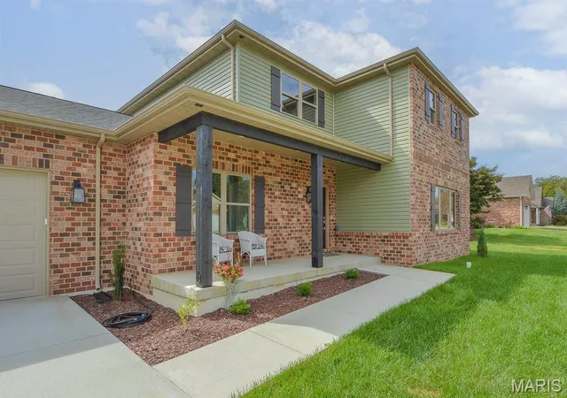 Photo 3 of Single family home for sale at 19 Adderly Ln, Millstadt, IL 62260 | MLS# MIS25034822 | Listing updated on 2026-10-05