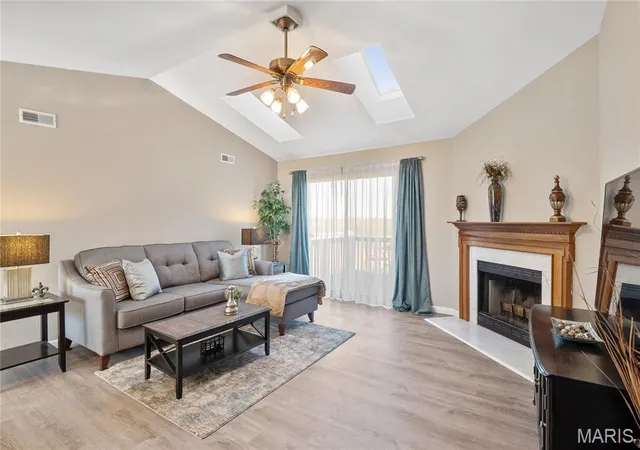 Photo 2 of Condominium at 130 Country Trace Ct, Saint Peters, MO 63304 | MLS# MIS25035643 |  | Sold on 2025-09-26
