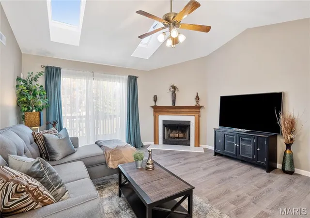 Photo 3 of Condominium at 130 Country Trace Ct, Saint Peters, MO 63304 | MLS# MIS25035643 |  | Sold on 2025-09-26