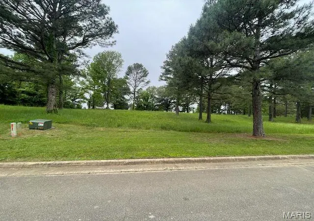 Photo 1 of Land for sale at Lot 2 W Highland Cir, Poplar Bluff, MO 63901 | MLS# MIS25035740 | Listing updated on 2026-06-04