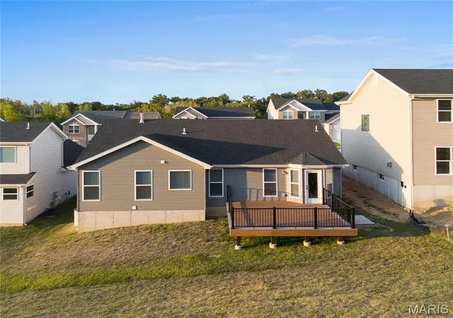 Photo 3 of Single Family Residence at 7405 Shadow Point Dr, Saint Louis, MO 63129 | MLS# MIS25038390 | | Sold on 2025-11-20