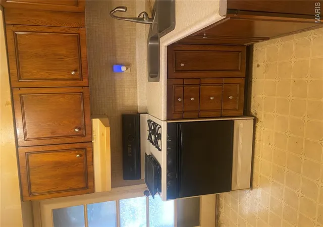 4th image of 2065 Carefree Ln #G, Florissant, MO 63033 | MLS# MIS25038446