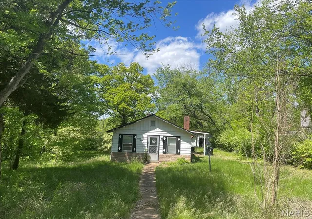 Homes for sale in Kirkwood, MO | 1925 W Woodbine Ave, Kirkwood, MO 63122 | MLS# MIS25038773