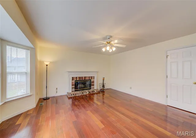 Photo 3 of Single Family Residence at 12118 Fahrpark Ln, Saint Louis, MO 63146 | MLS# MIS25039183 |  | Sold on 2025-09-25