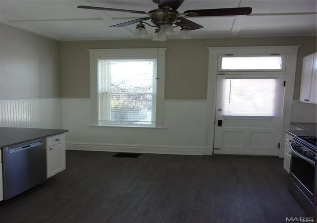 Photo 3 of Multi Family at 4657 Idaho Ave, Saint Louis, MO 63111 | MLS# MIS25040249 | | Sold on 2025-10-31