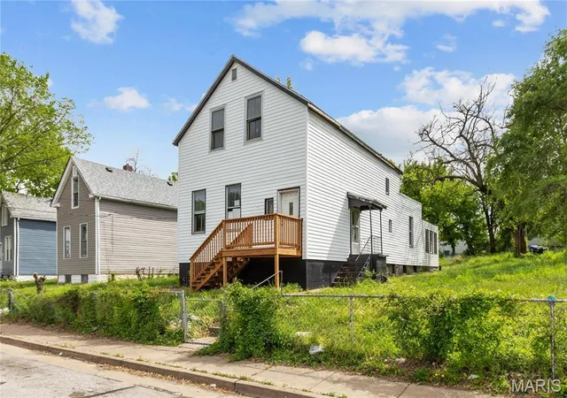 Single family home for sale at 108 Horn Ave, Saint Louis, MO 63125 | MLS# MIS25040506 | Listing updated on 2026-01-01
